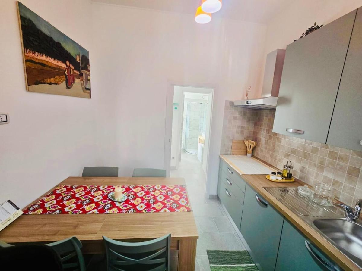 Tolstoi 83 Apartment Милано Екстериор снимка